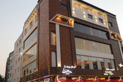 The White Pearl Suites - Whitefield