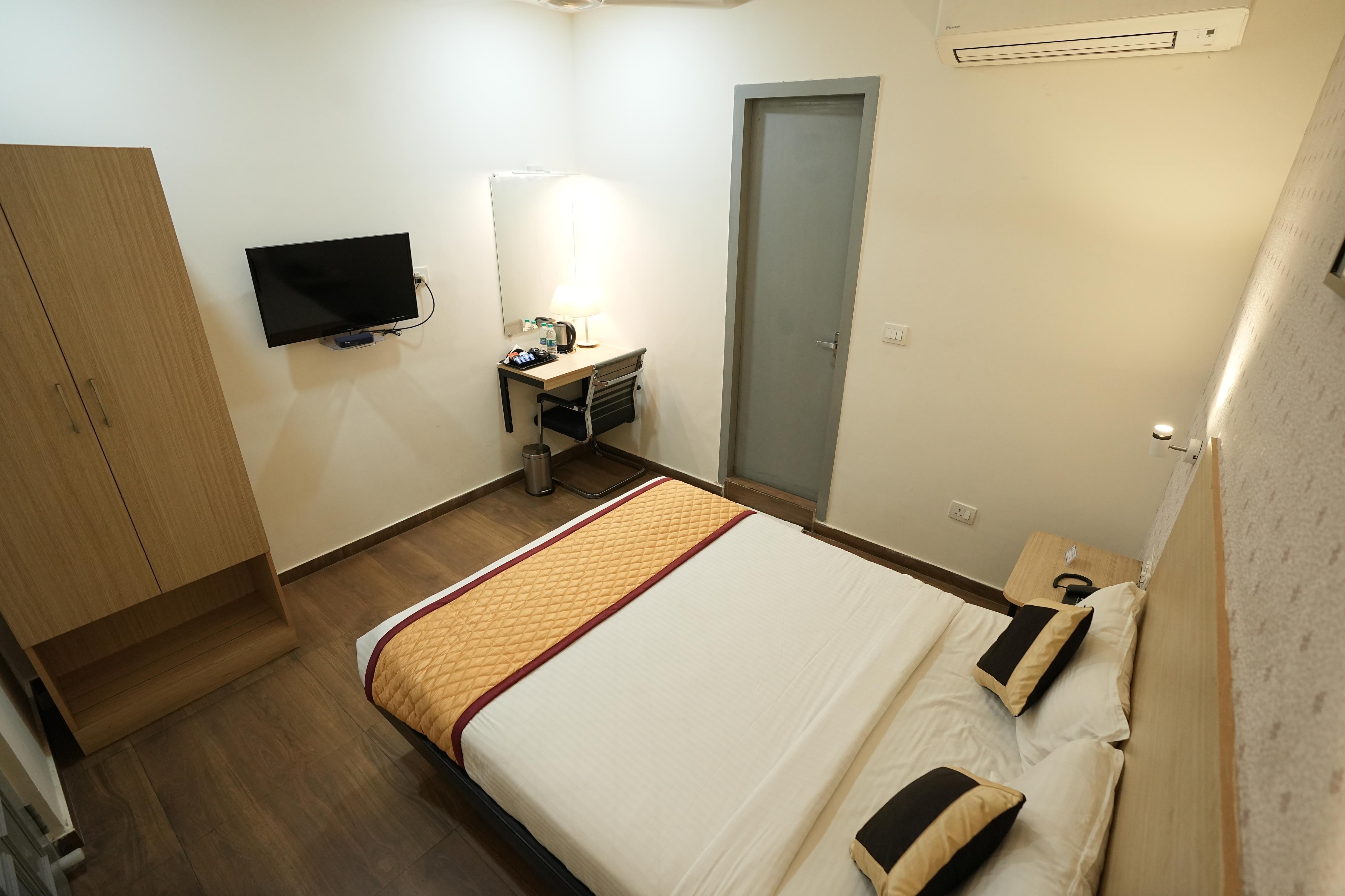 GRACE RESIDENCY CHENNAI AIRPORT Room Type - Standard Double