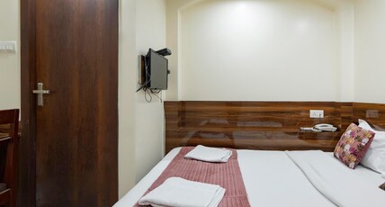 HOTEL STARCITY Room Type - STANDARD ROOM