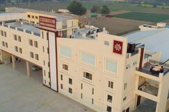 Crimson Hotel & Banquets