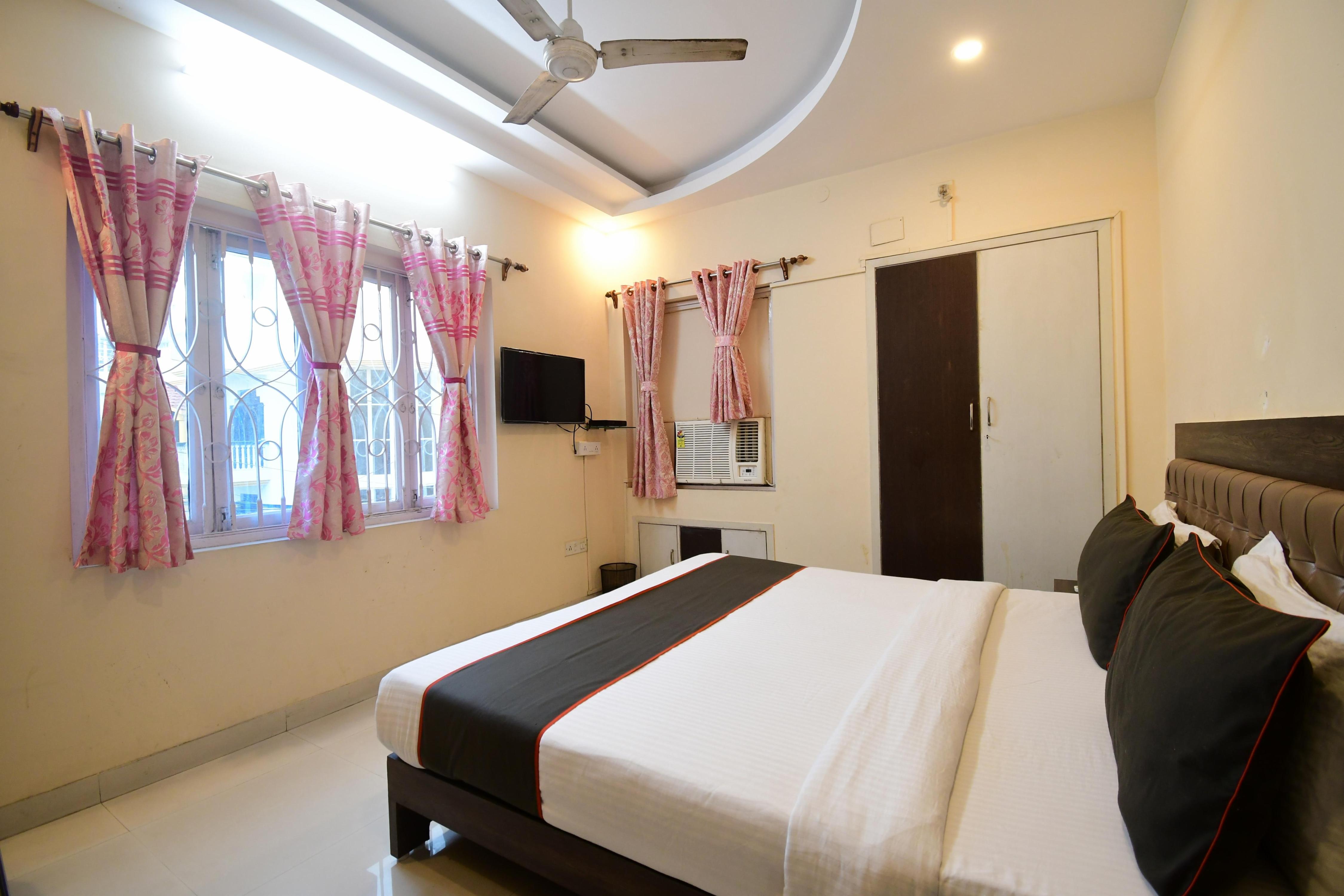 Samanta Residency Room Type - Standard Room