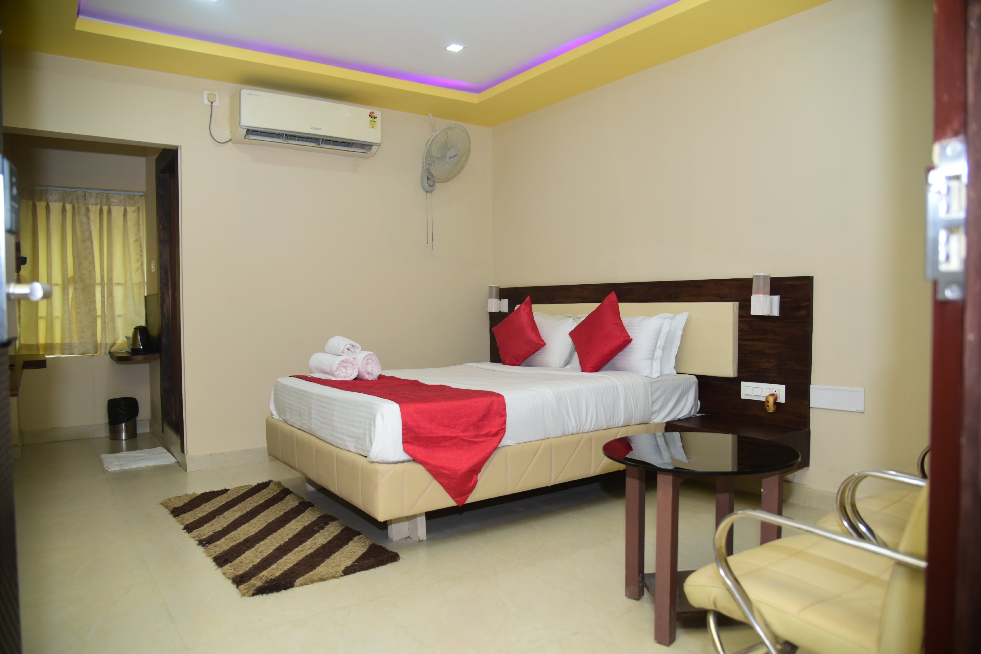 Hotel Bensen 500 meter from the Blue Flag Beach - Tap to explore photos