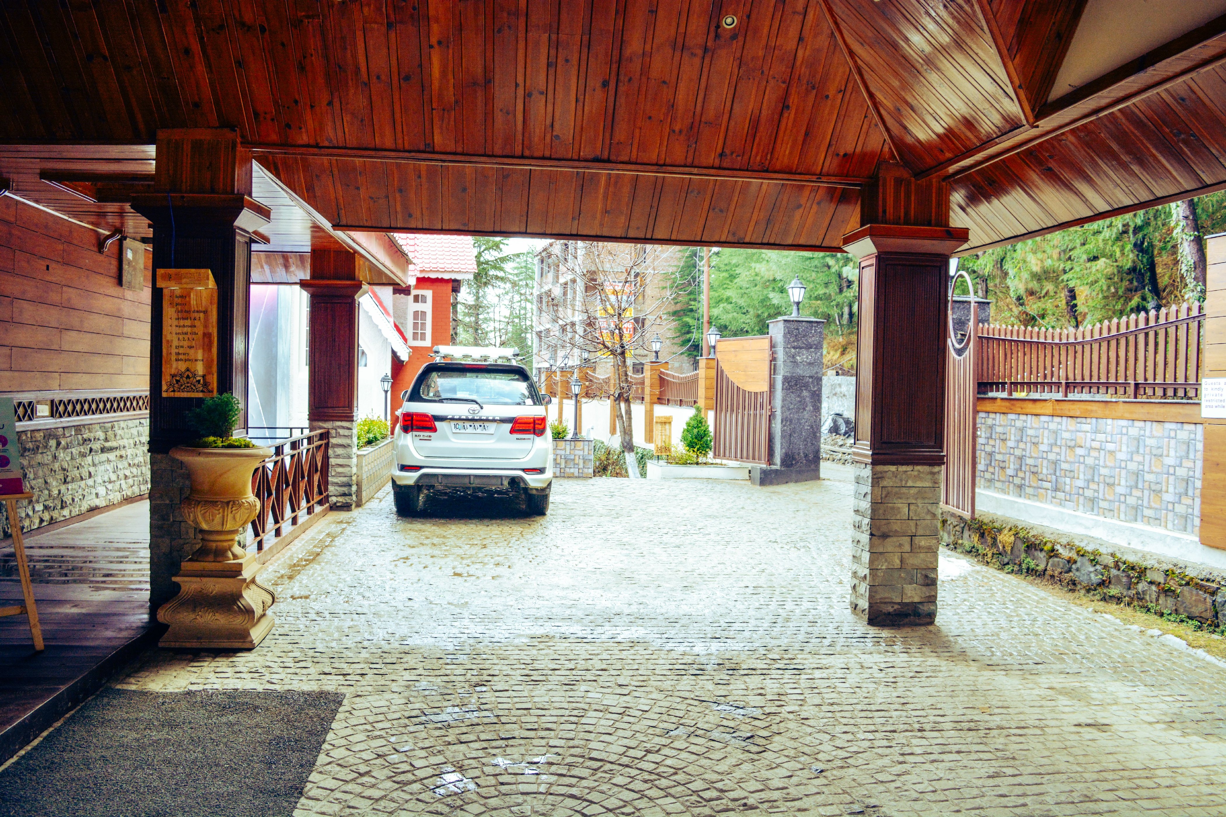 Regenta Resort & Spa Mashobra Shimla - Tap to explore photos