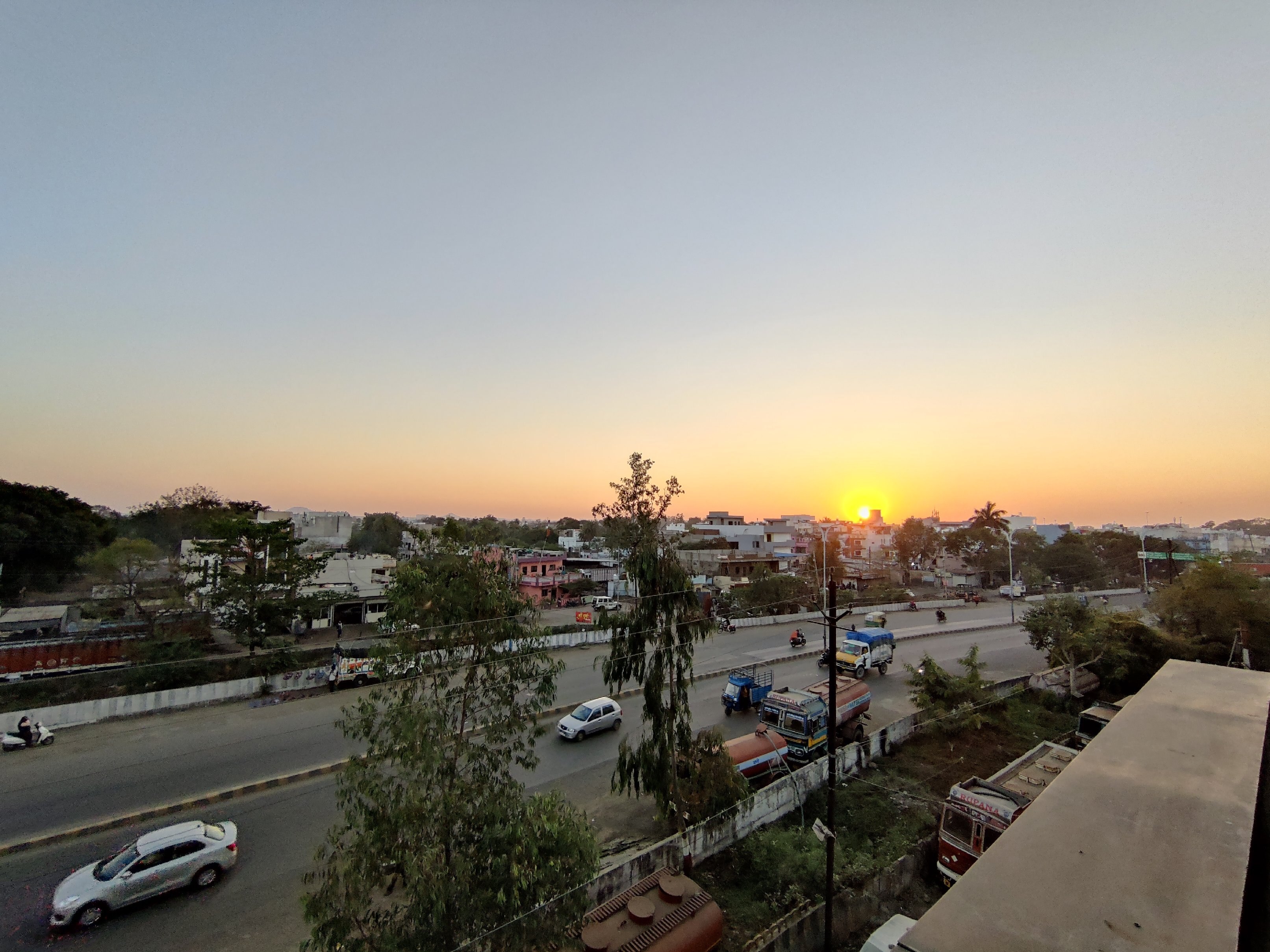 ROYAL BLUE - Tap to explore photos