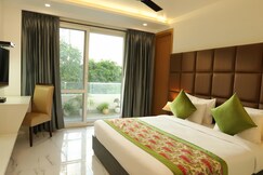Hotel Keshav Residency - Medicity Gurugram, near Medanta Hospital