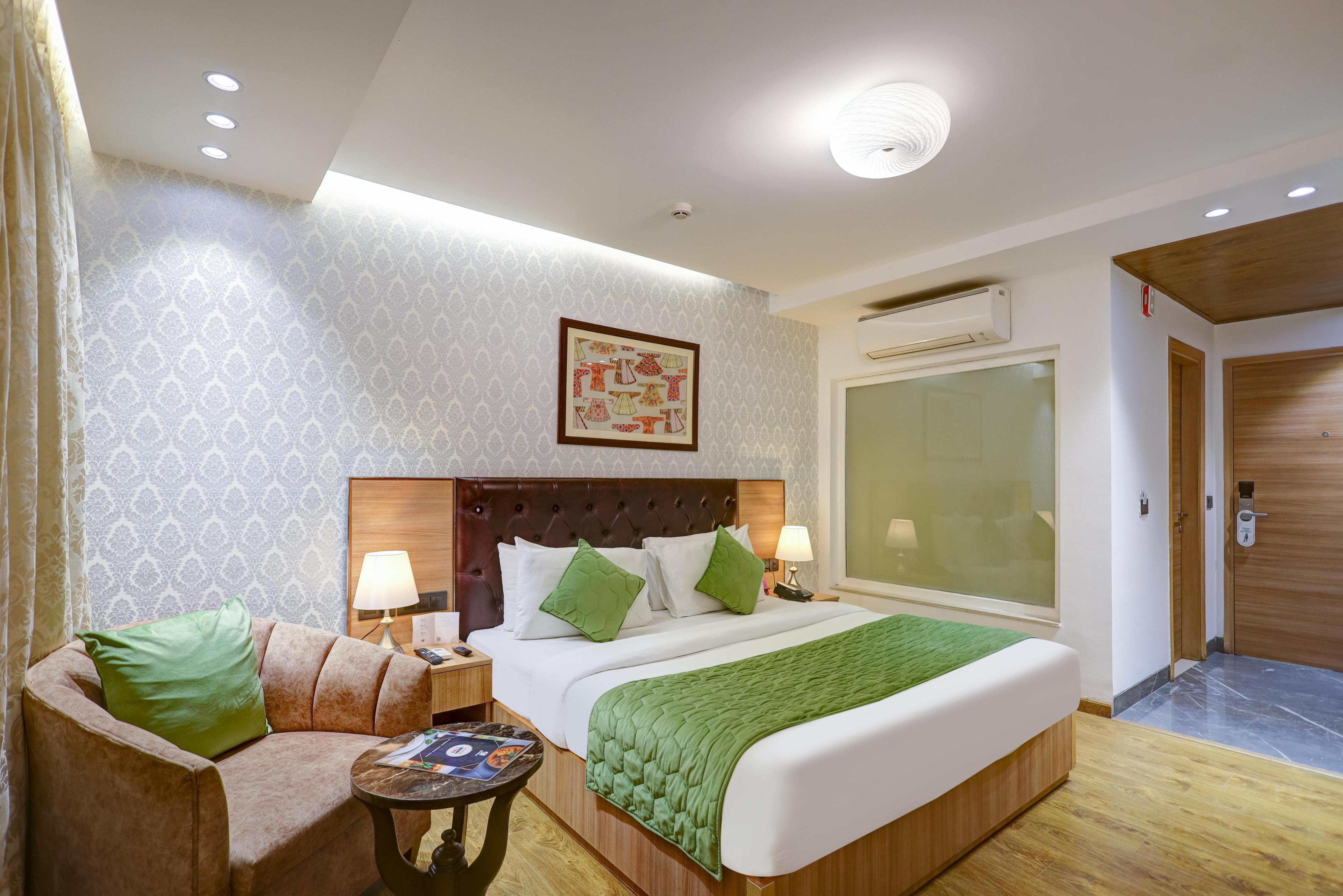 Hotel 91 Huda City Center - Tap to explore photos