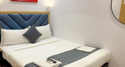 Hotel City Avenue Room Type - Deluxe Double Room
