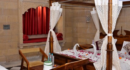 Malra Heritage Camp Room Type - Luxury Cottage