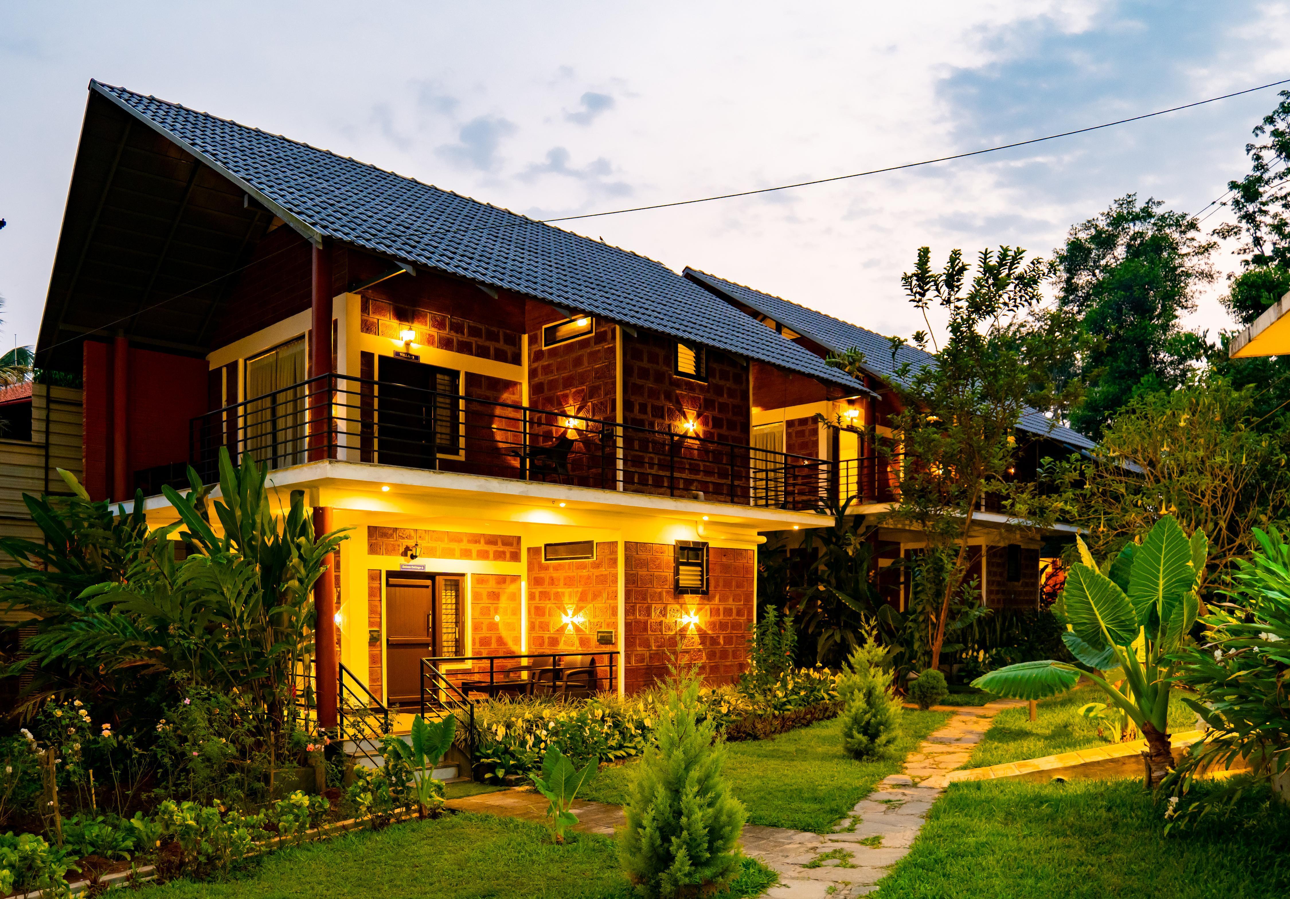 Avocado Cottages | Rooms & Kitchen