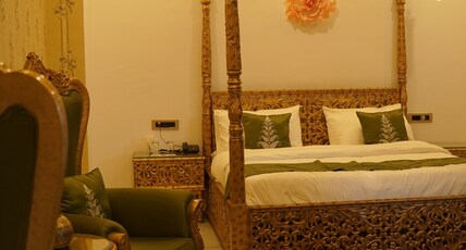 Hotel Saheb's Castle - Best Mountain View & Jacuzzi Suites, McLeodganj Room Type - Honeymoon Suite- Jacuzzi | Balcony Hotel Saheb's Castle - Best Mountain View & Jacuzzi Suites, McLeodganj Room Type - Honeymoon Suite- Jacuzzi | Balcony