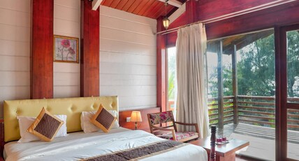Aqua Marina Beach Cottages | Pool & Cafe Room Type - Deluxe Cottage with Beach View Aqua Marina Beach Cottages | Pool & Cafe Room Type - Deluxe Cottage with Beach View