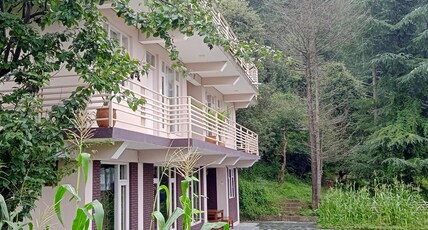 Junglaat Stays & Experiences Room Type - Family Room with Courtyard