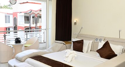 SHANTI SOLITAIRE GOA Room Type - Honeymoon Suite Room