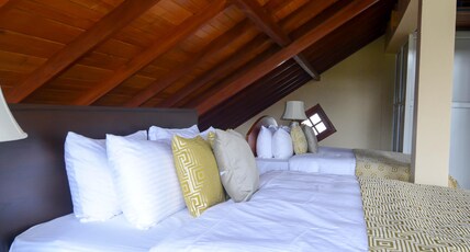 The Tea Garden Room Type - Deluxe Room with Private Balcony