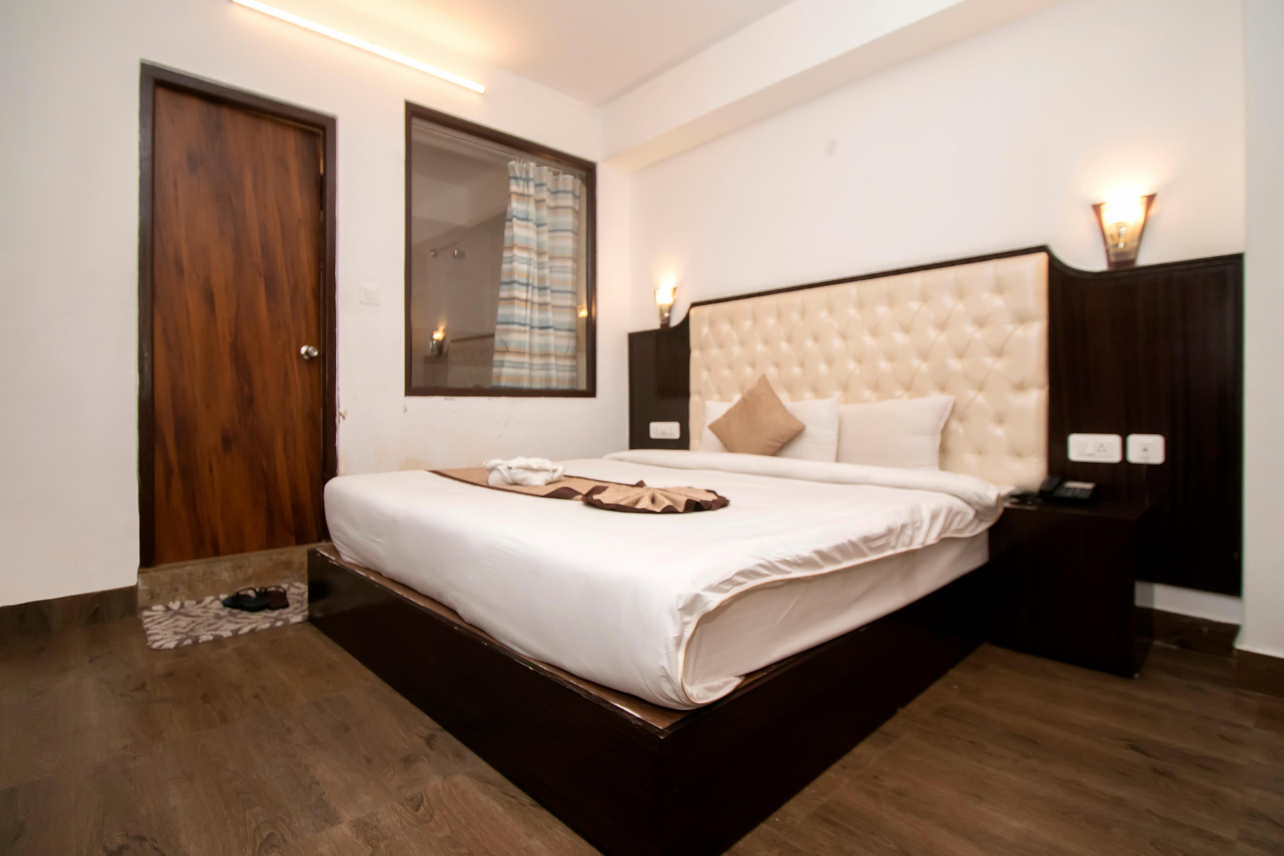 Tiara Regency Room Type - Deluxe Double Bedroom