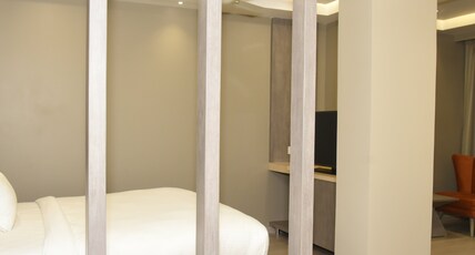 Hotel Grand Maharaja Room Type - SUITE ROOM