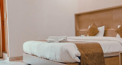 Ab Tropical Stays Room Type - Executive Room with balcony