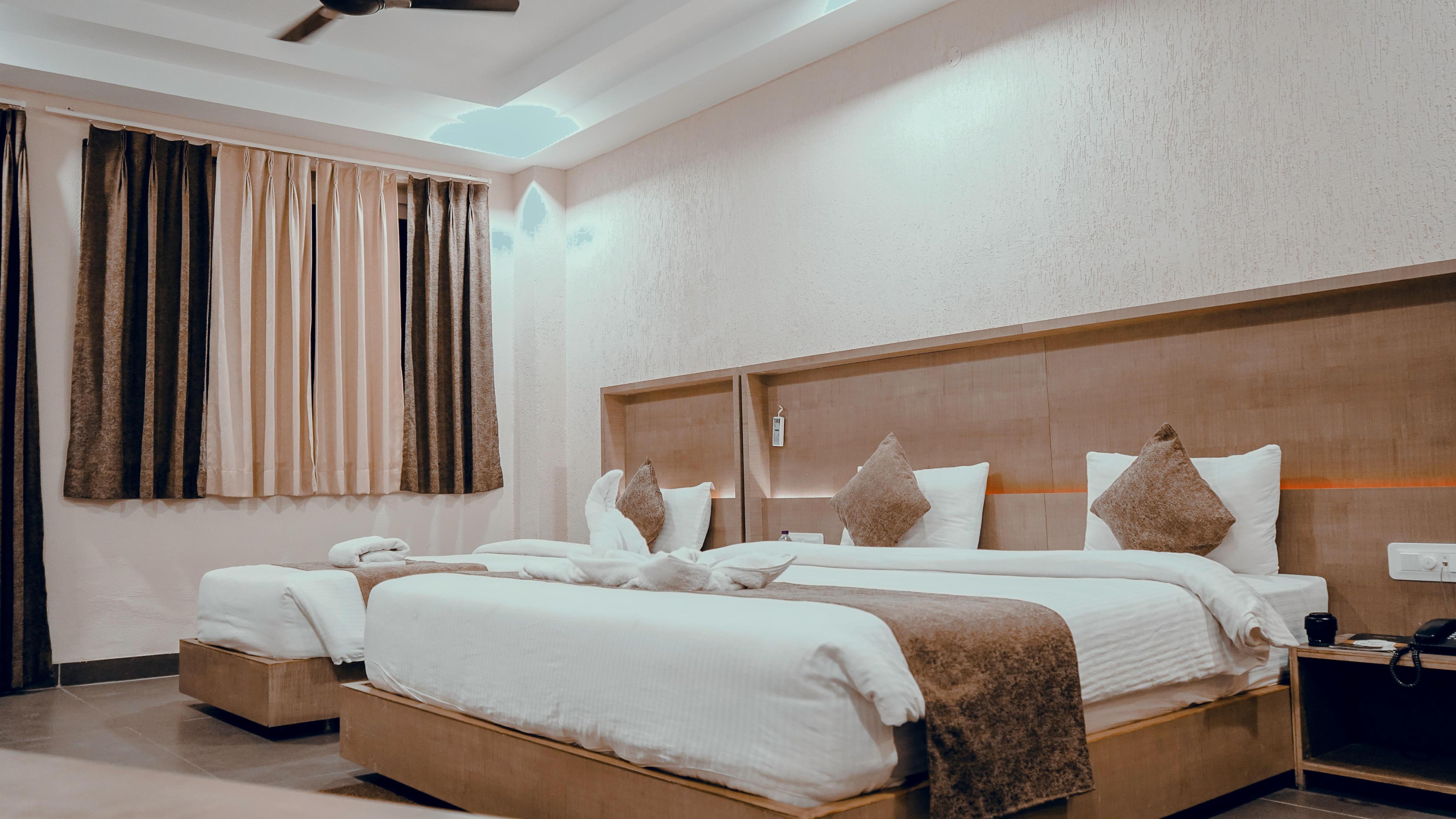 Ab Tropical Stays Room Type - Family executive with balcony
