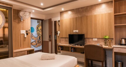 Flock hostels kathmandu Room Type - Premium Double Private Room