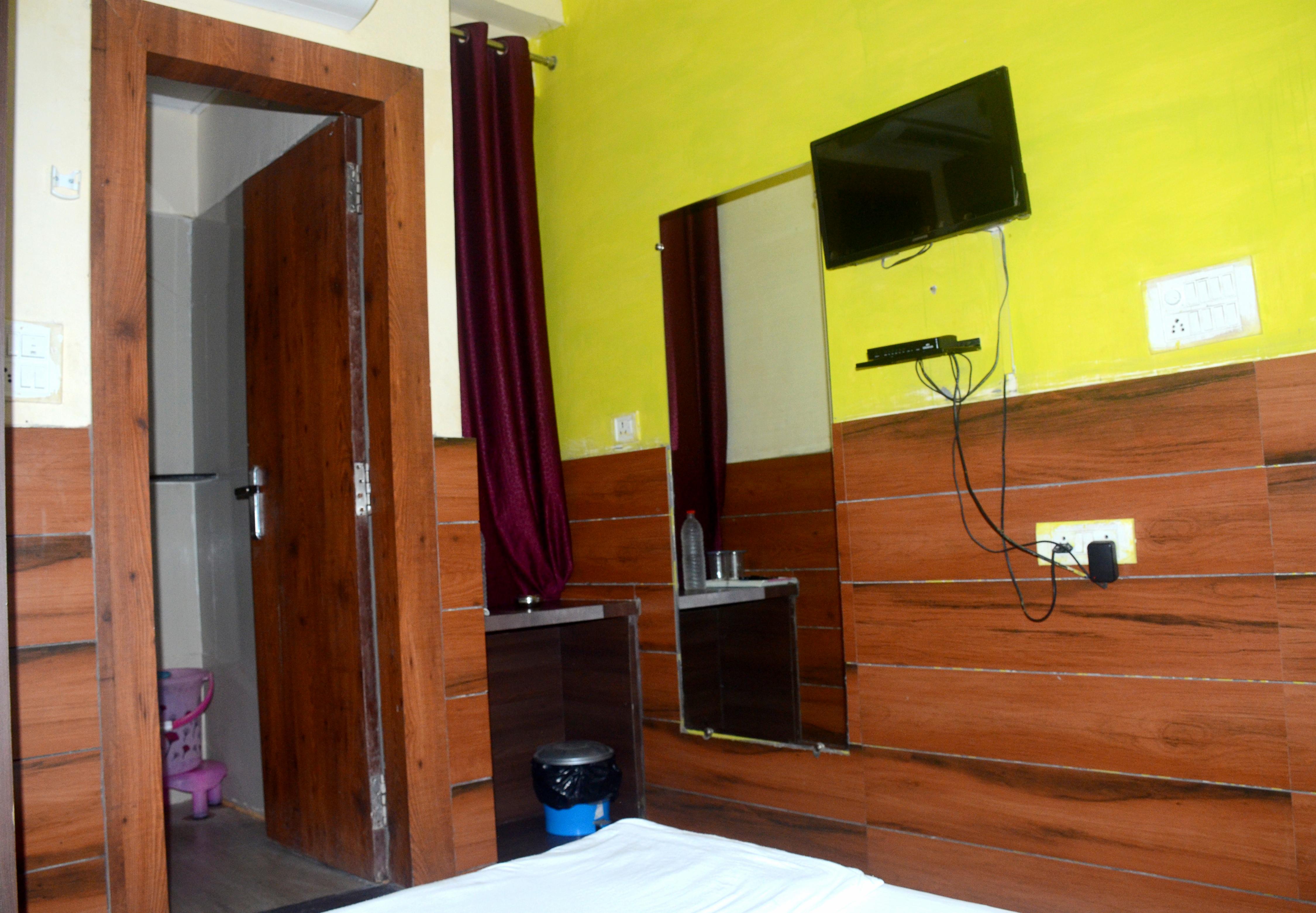 Hotel Shyla International Room Type - Standard Ac Room
