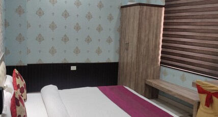 Hotel Rajmahal Room Type - Deluxe Hotel Rajmahal Room Type - Deluxe