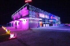 Hotel Taksh