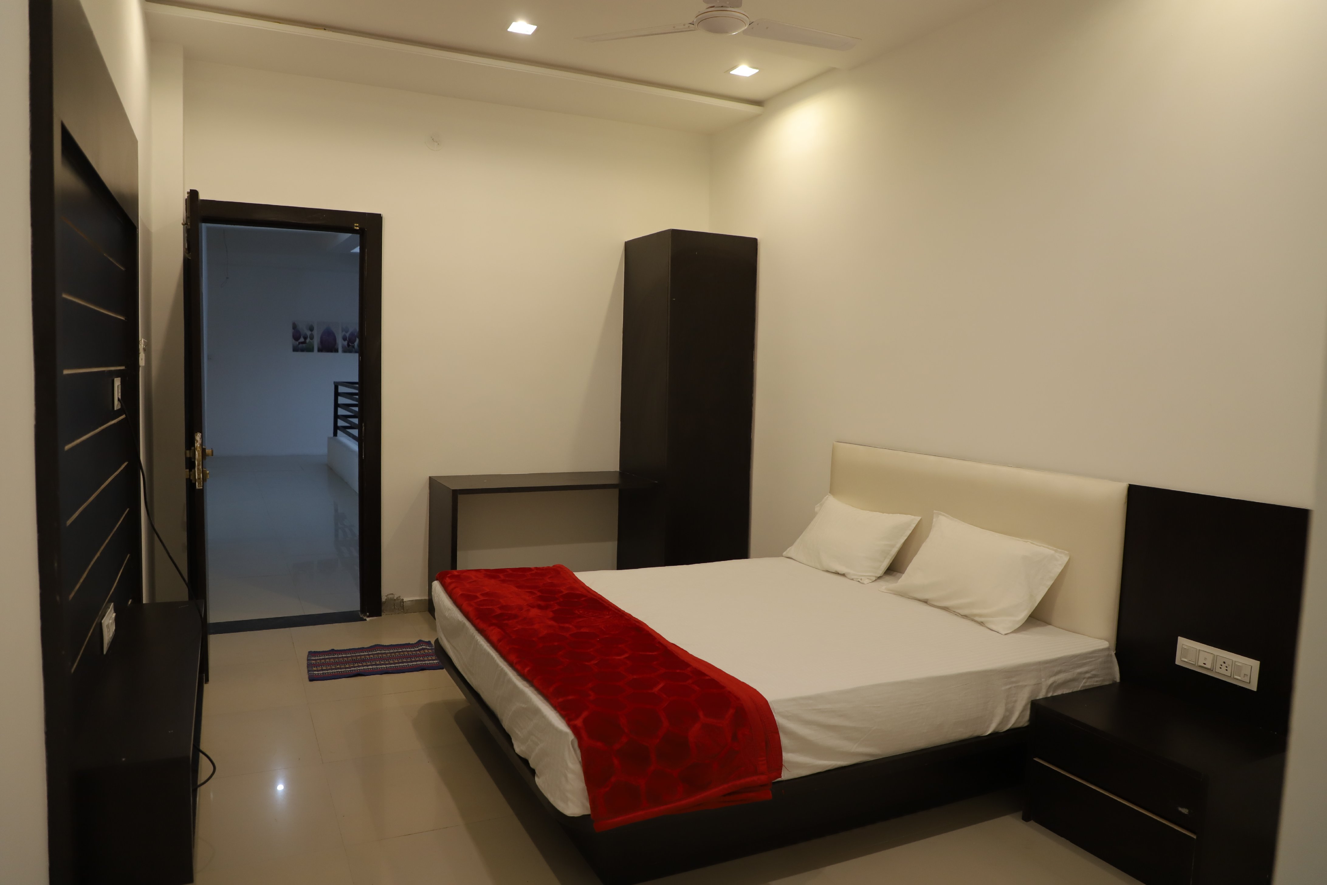 HOTEL VIVEKANAND SUITES WANI - Tap to explore photos