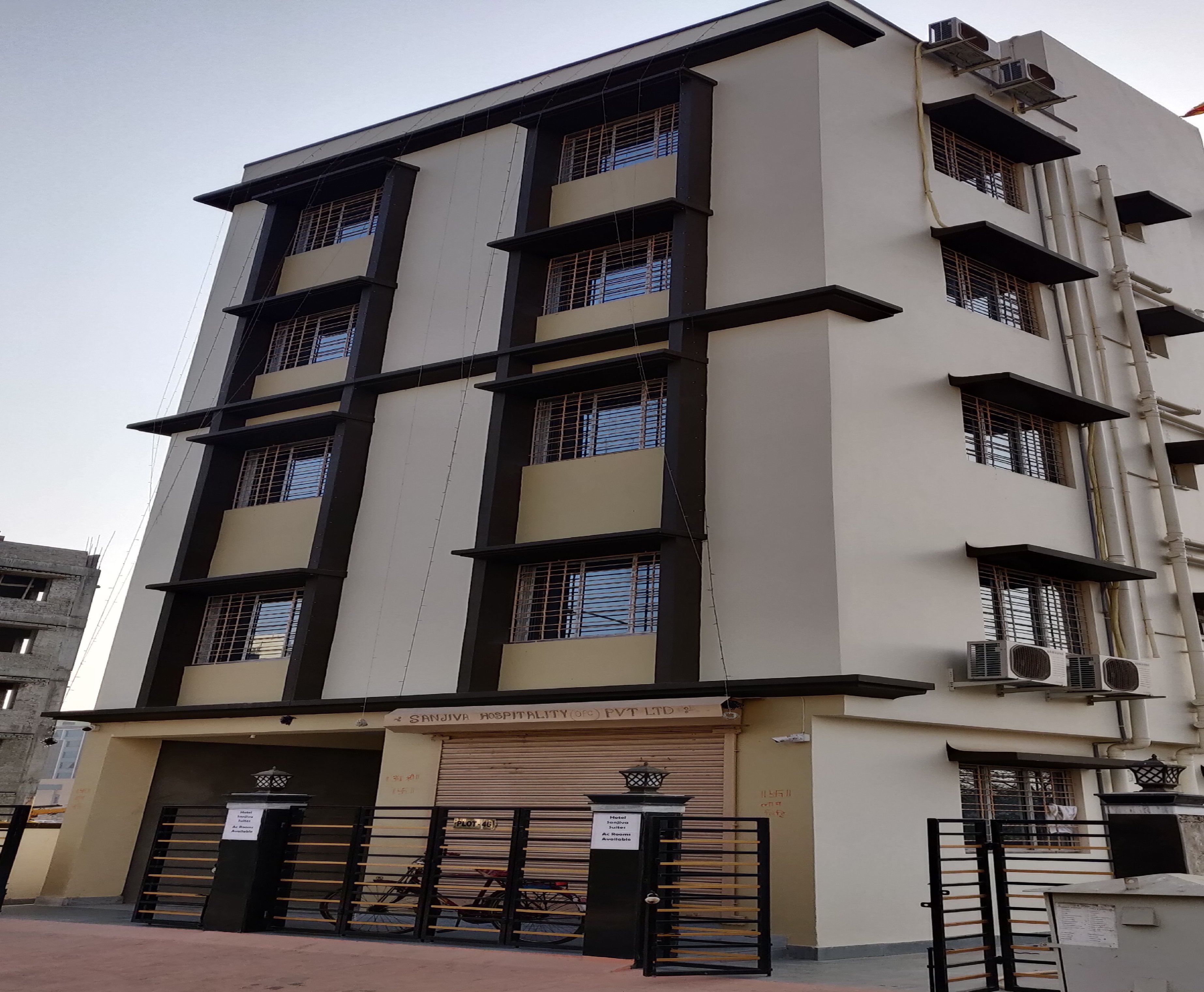 Sanjiva Suites - Tap to explore photos
