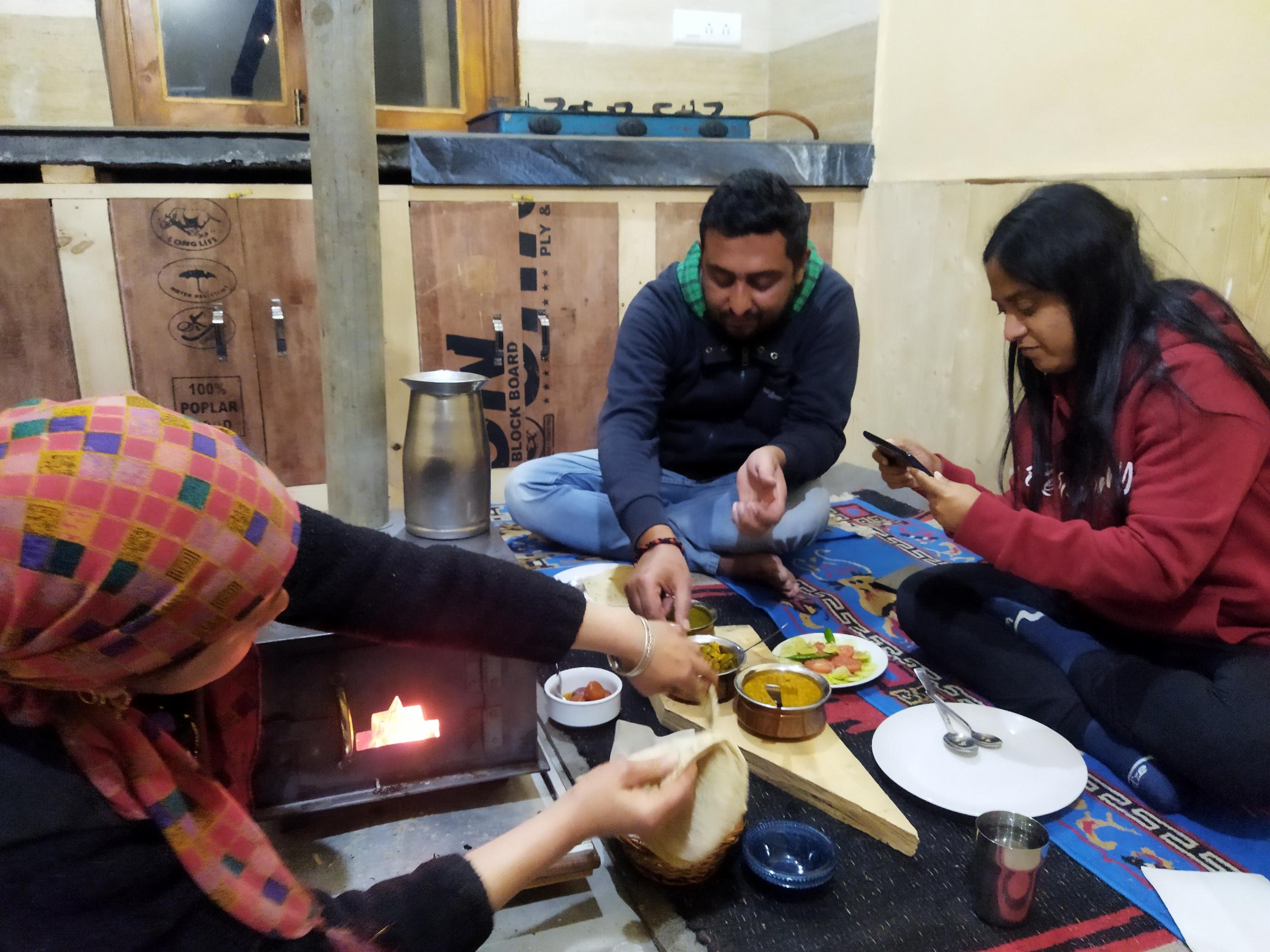 SHIVA VALLEY - A RIVER SIDE HOME STAY - Tap to explore photos