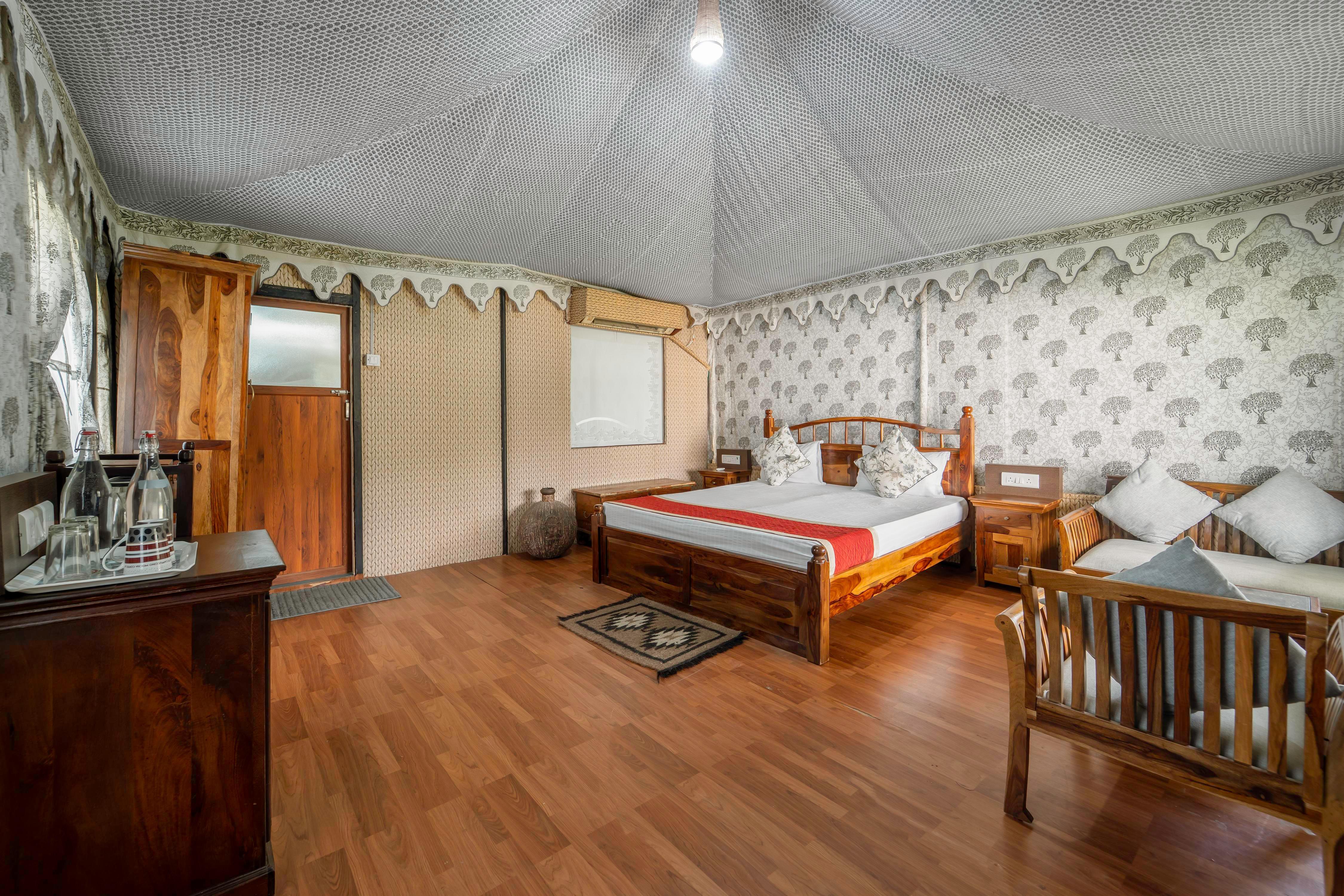 Jawai Nature Stay - Leopard Safari Camp - Tap to explore photos