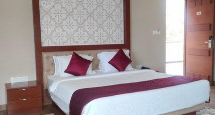 Coral Beach Resort Room Type - Premium Suite