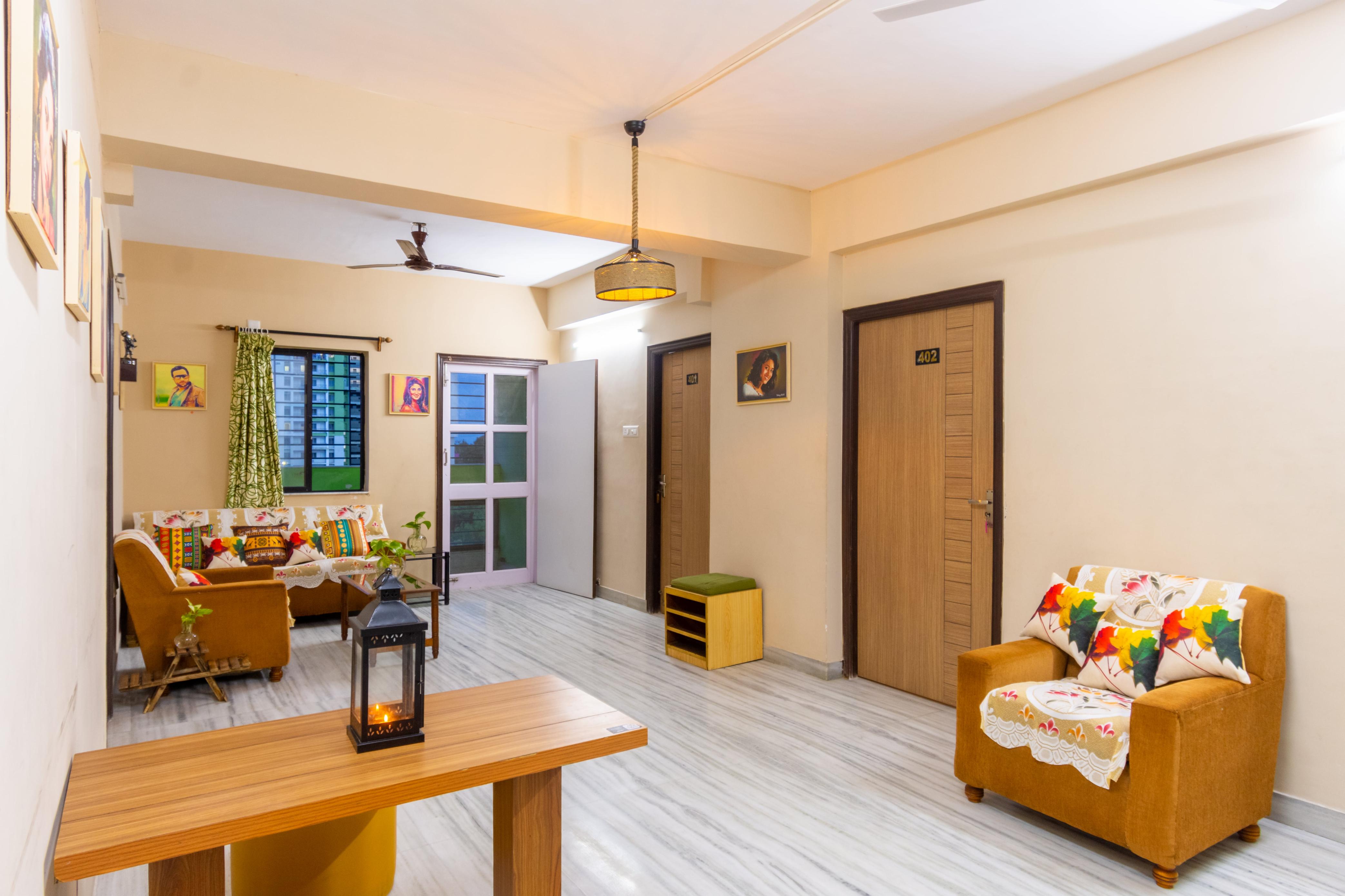 Studio at Central Kolkata, Wellington |New Market - Tap to explore photos