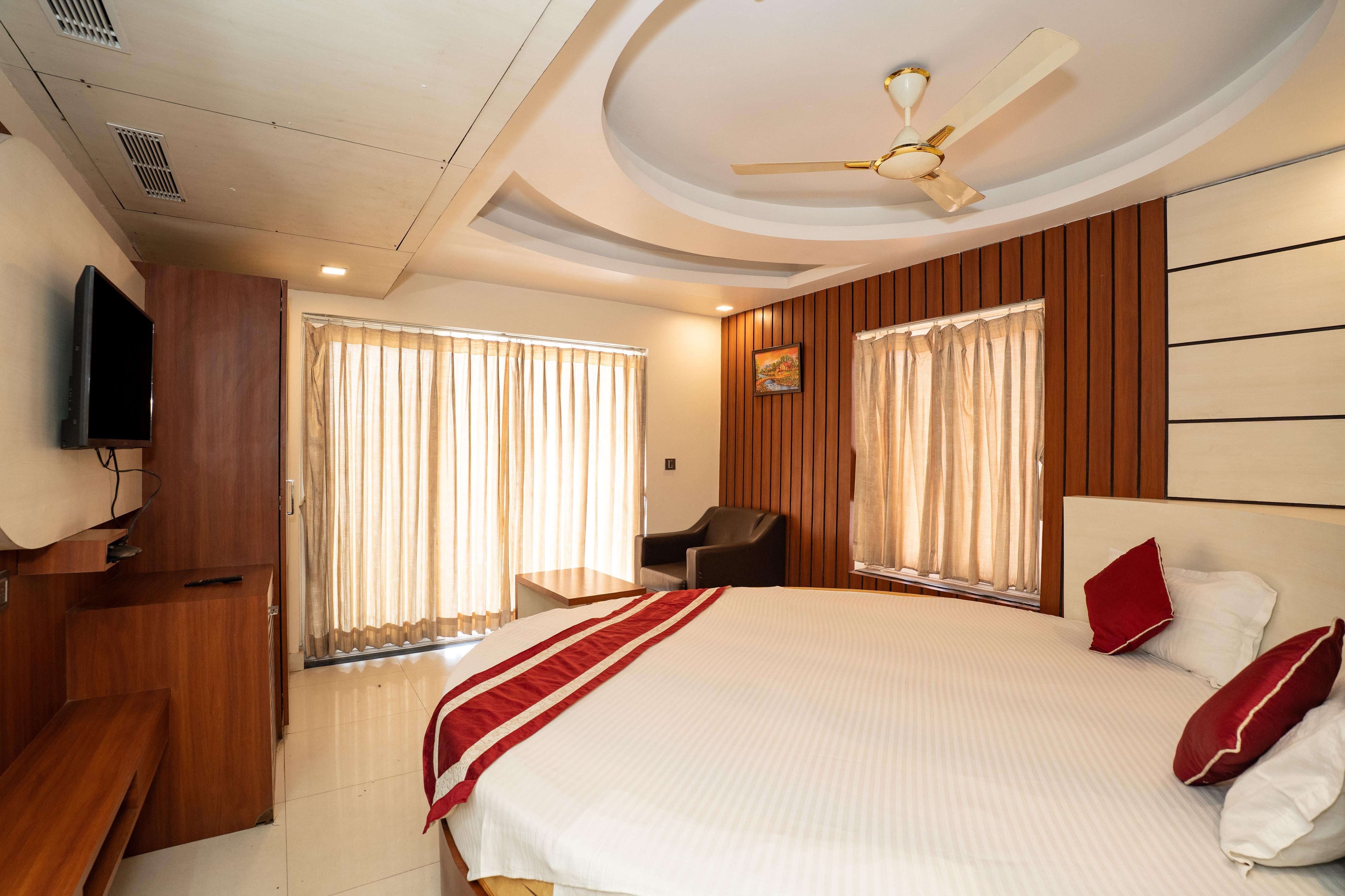 Hotel Mayuri, Digha - Tap to explore photos