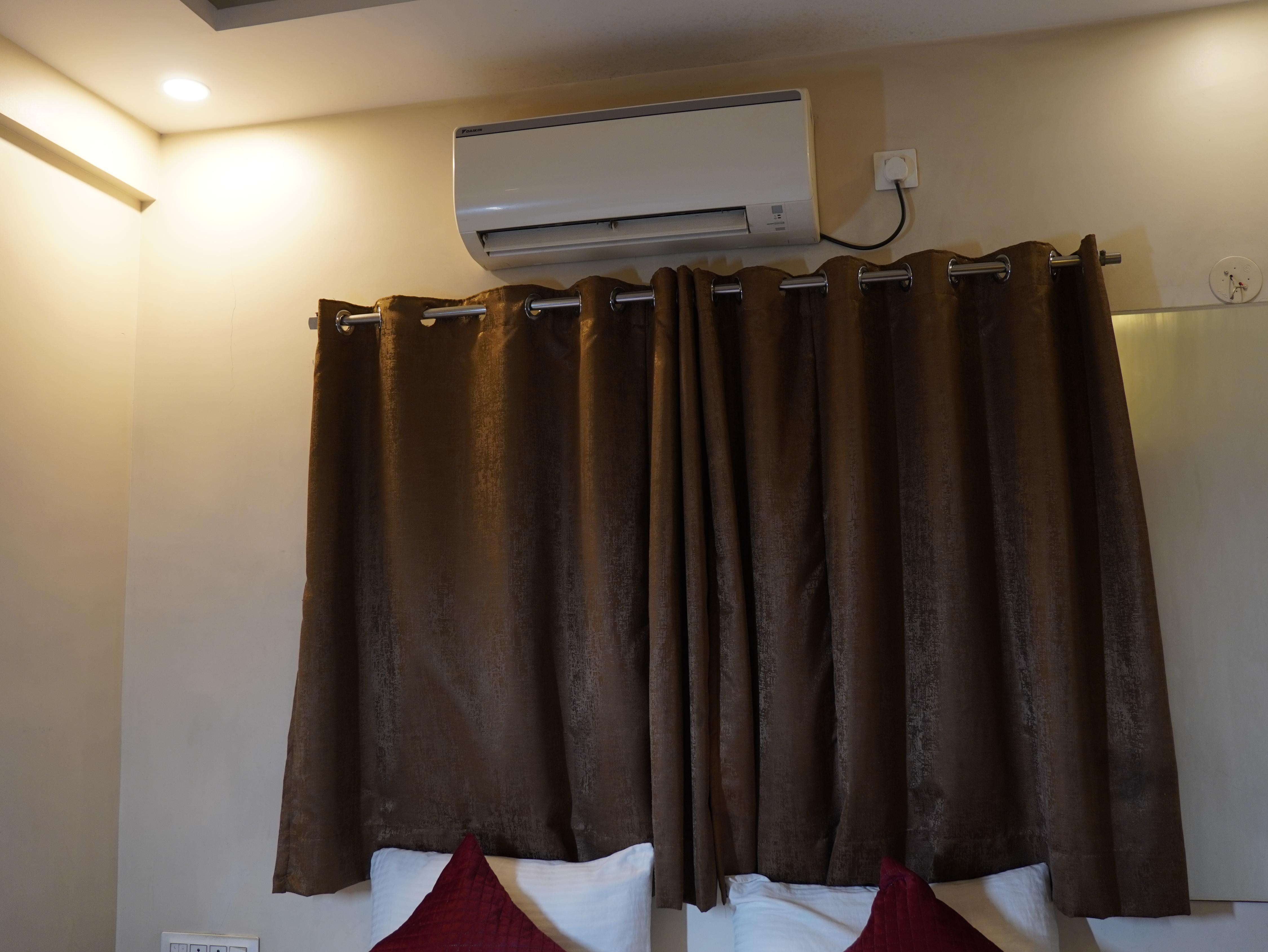 Hotel Trimurti Executive Room Type - Ac Deluxe Room