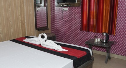 Sea Pearl | A Budget-Friendly Stay Room Type - Standard Room Sea Pearl | A Budget-Friendly Stay Room Type - Standard Room
