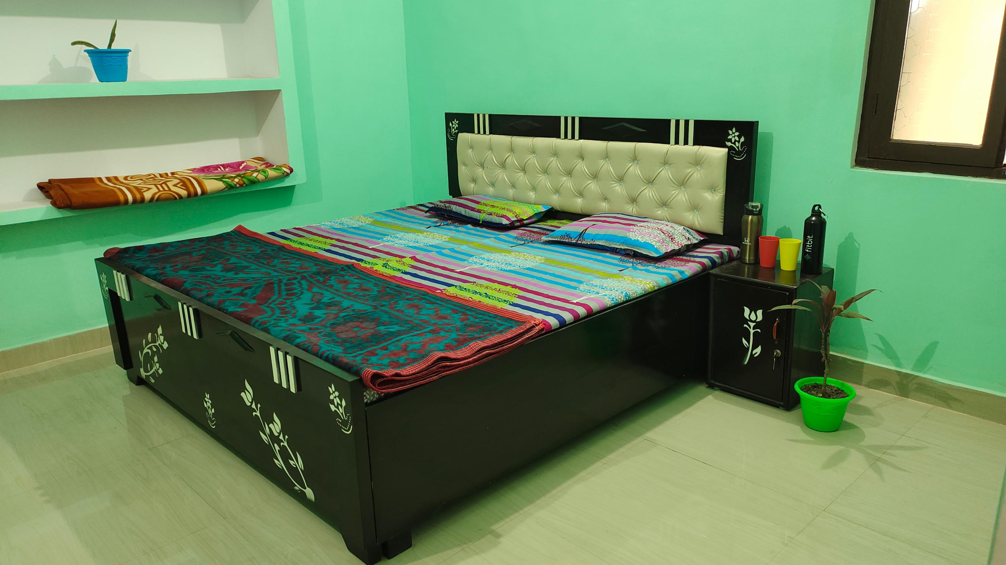 1BHK Independent House at VVIP Location - Tap to explore photos