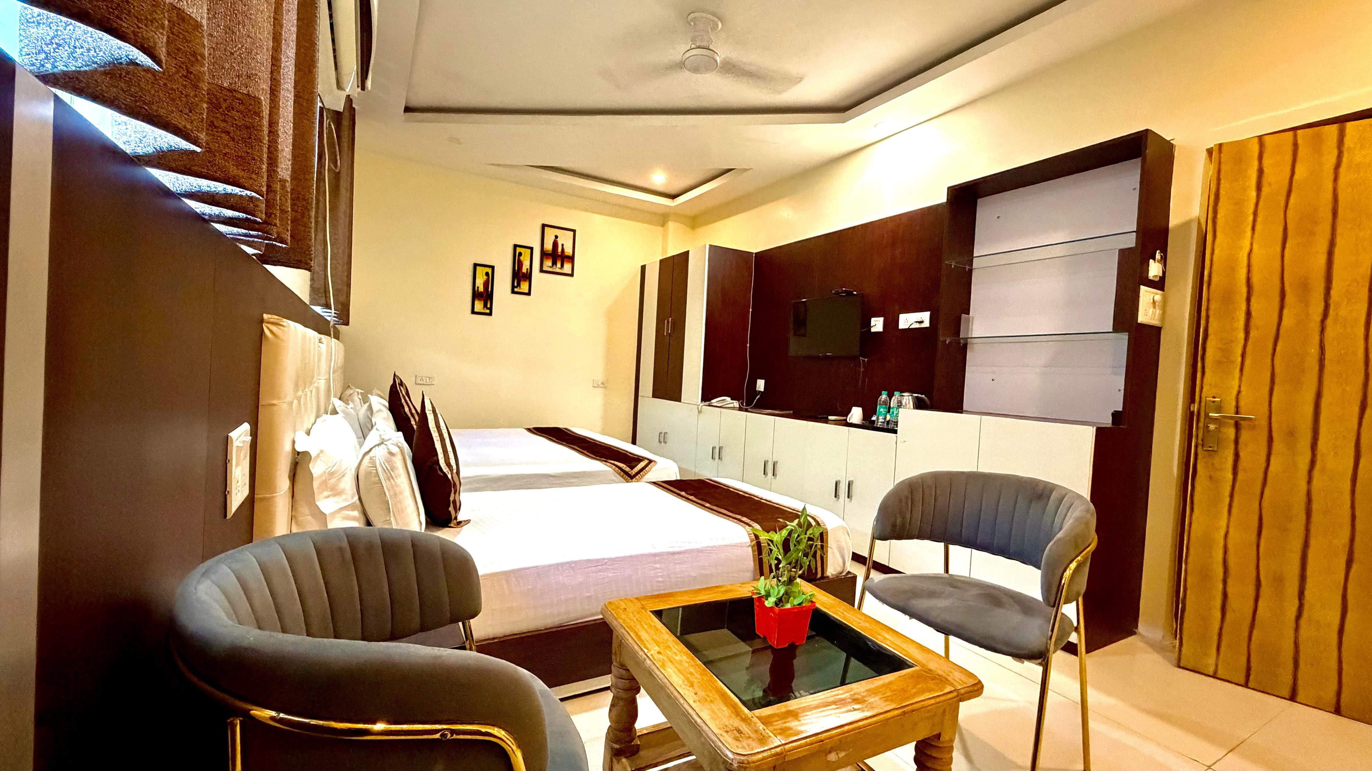Hotel Impression Patna - Tap to explore photos