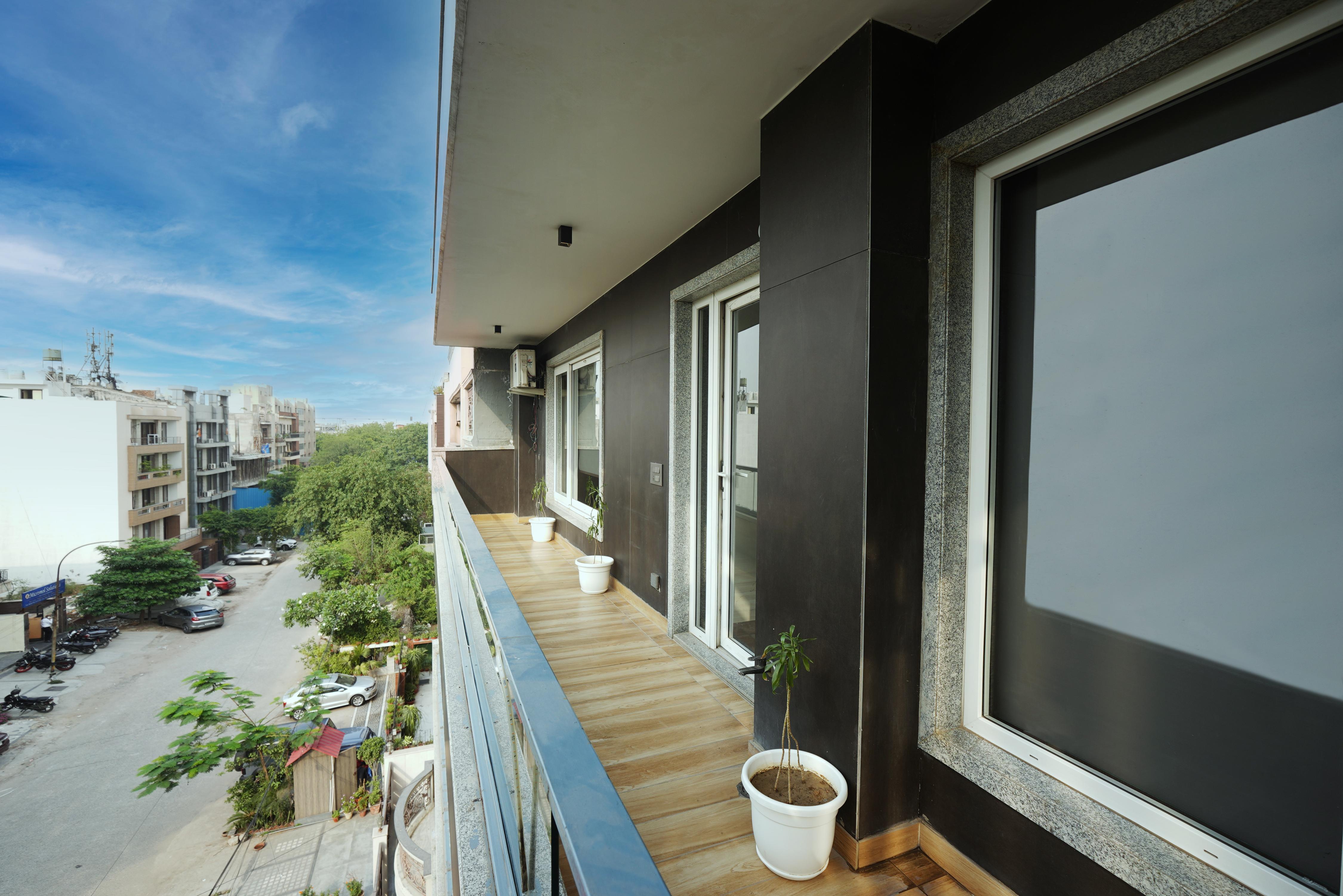 KRYC Luxury Living Near Apollo Hospital. - Tap to explore photos