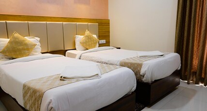 M SQUARE HOTEL Room Type - Deluxe Twin Room