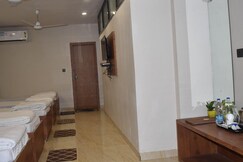 HOTEL AMARKANTAK INN