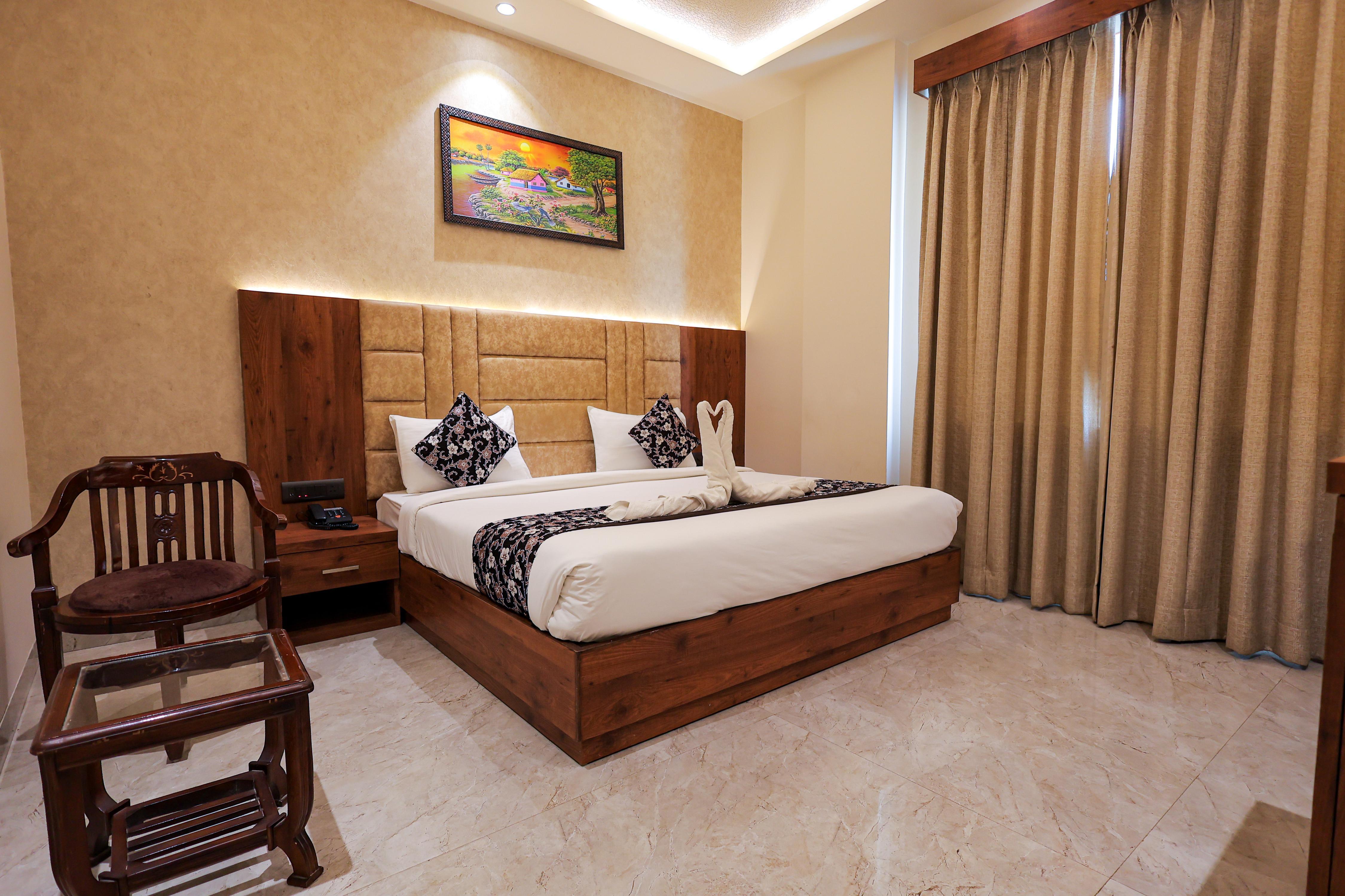 TAJ PEARL Room Type - Deluxe Double Room