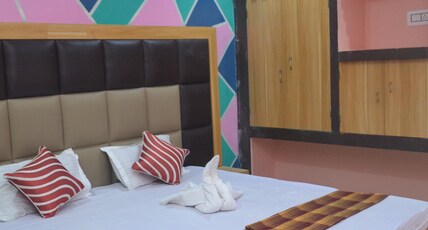 Hotel Golden Palace Room Type - Super Deluxe Ac