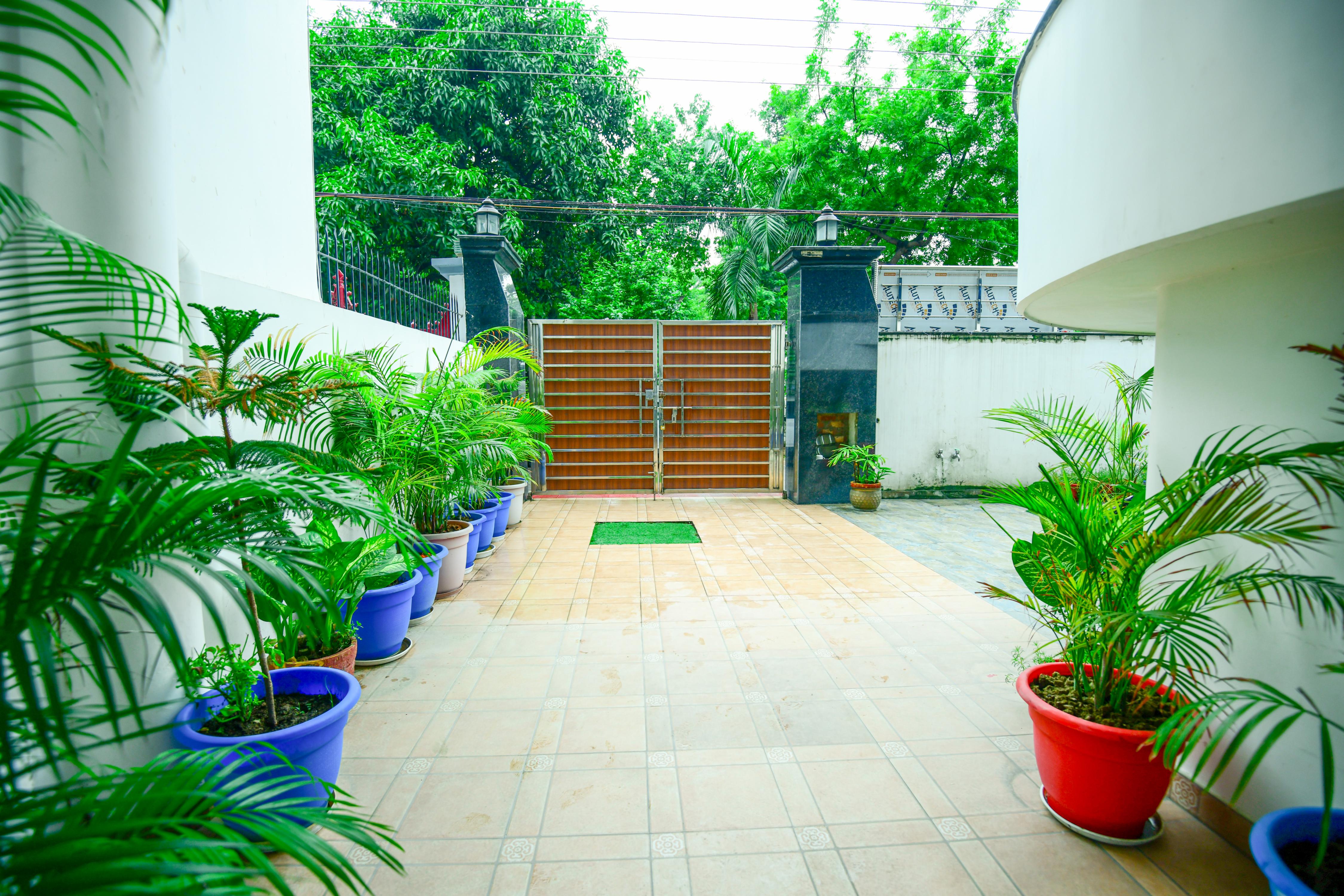 Hotel Awadh Inn - Tap to explore photos
