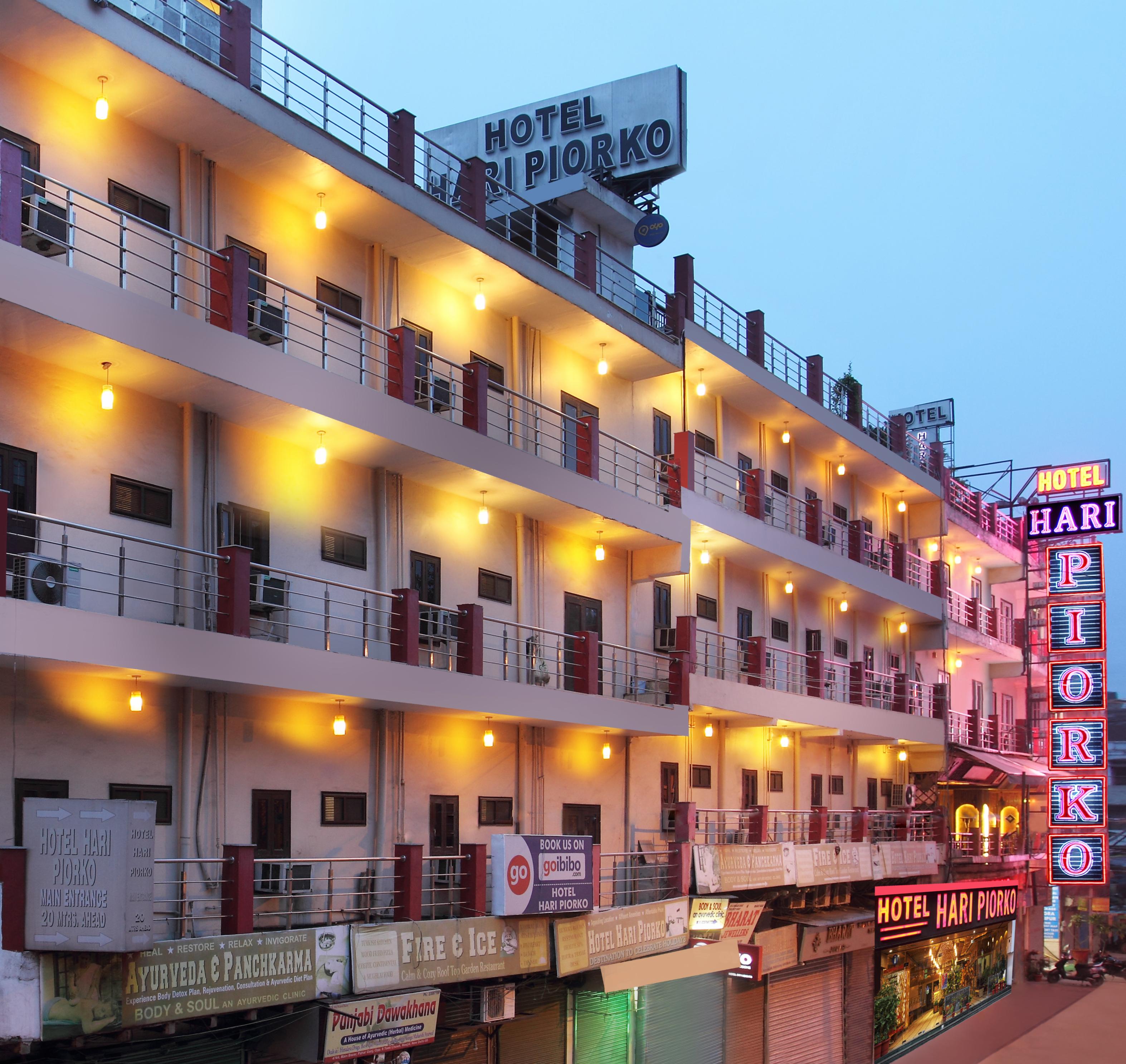 Hotel Hari Piorko Grand - Tap to explore photos