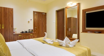 Shree Yash Hotel Room Type - Club Room