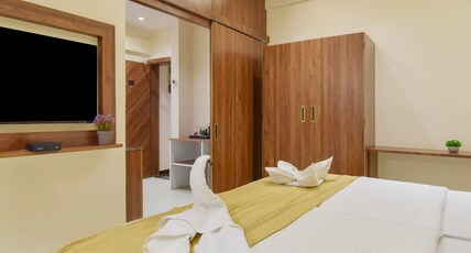 Shree Yash Hotel Room Type - Suite Room