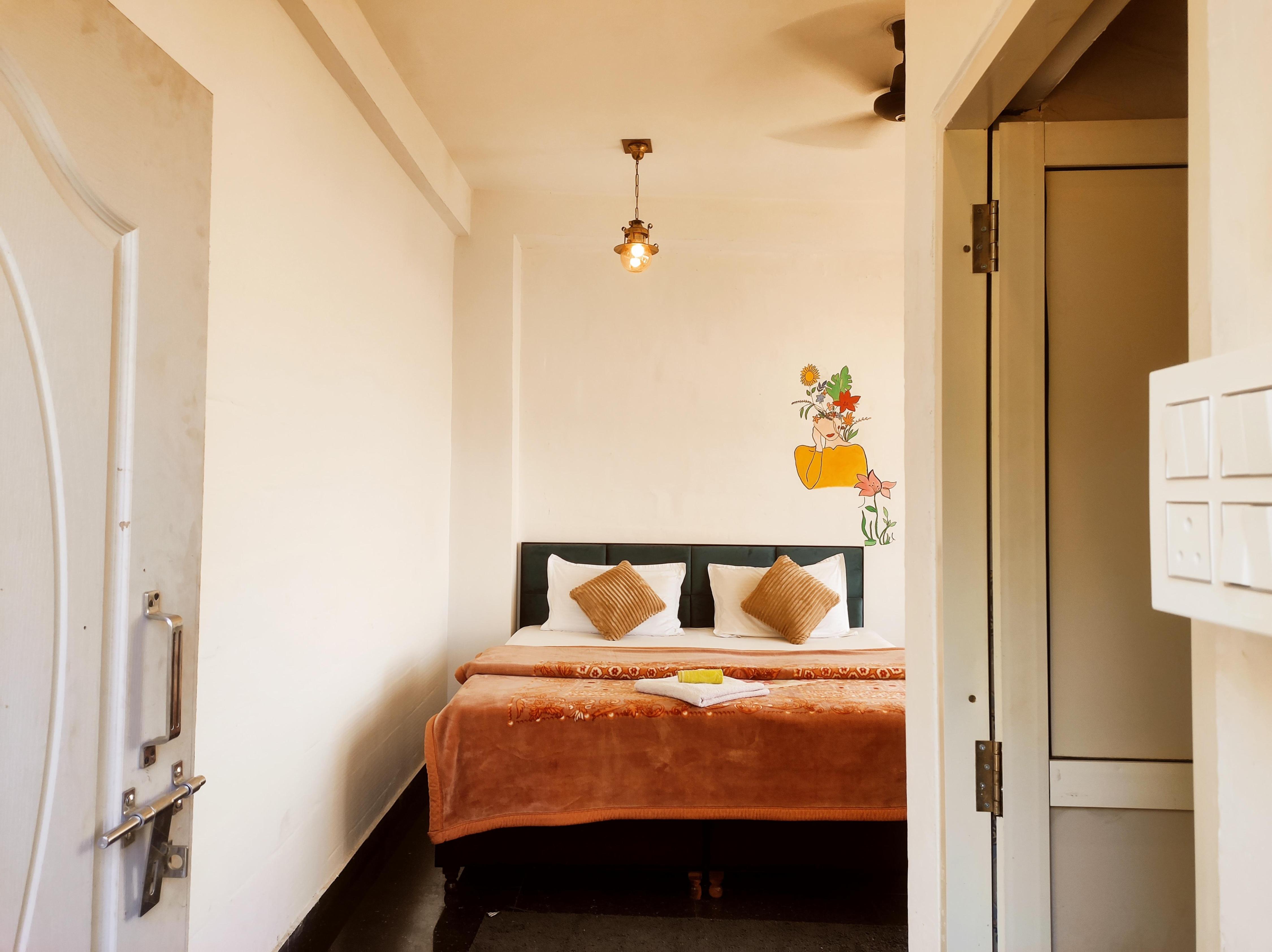 Hill Veu Hostel - Tap to explore photos