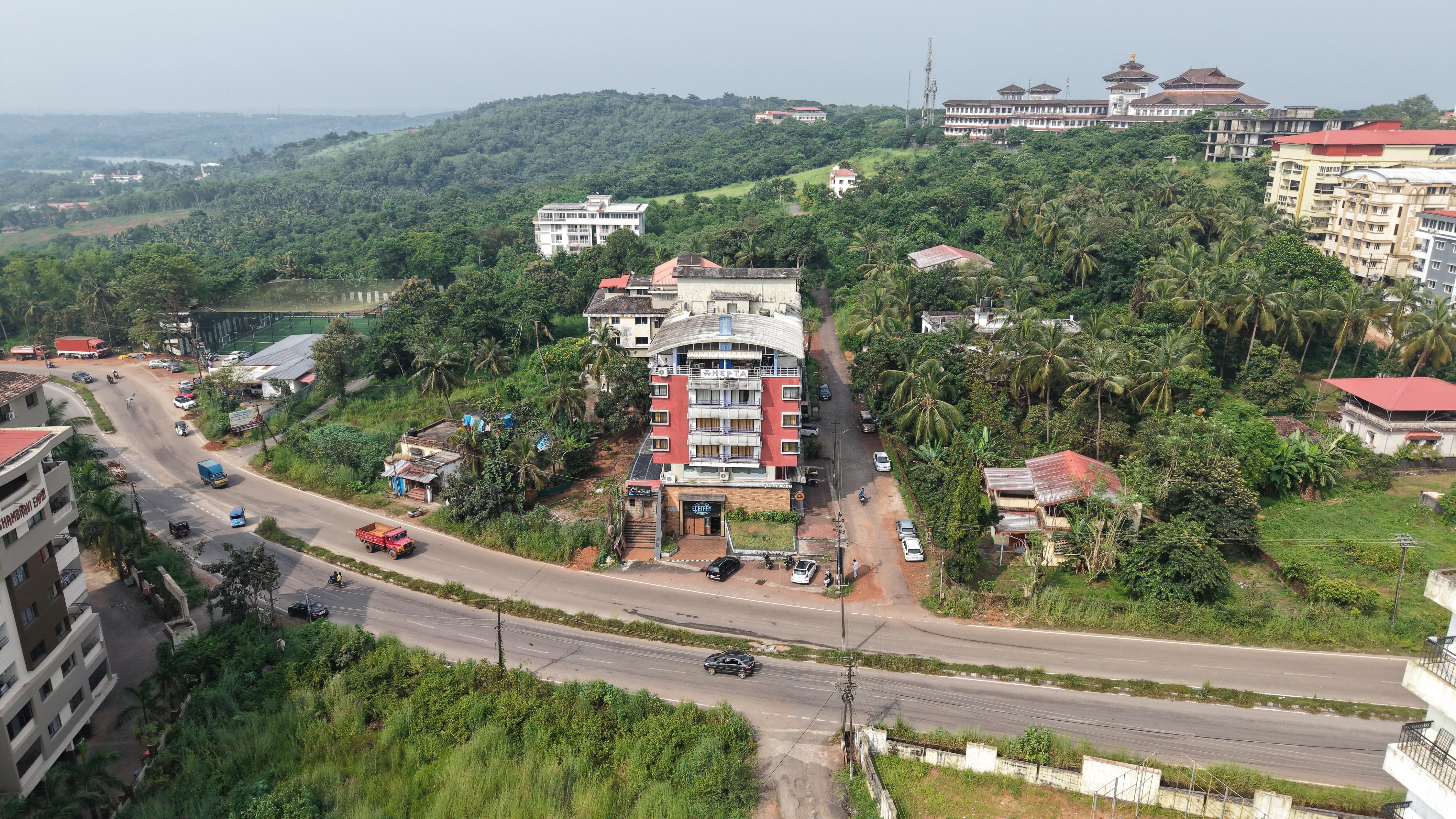 7th Heaven Hotel Apartment - Manipal - Tap to explore photos