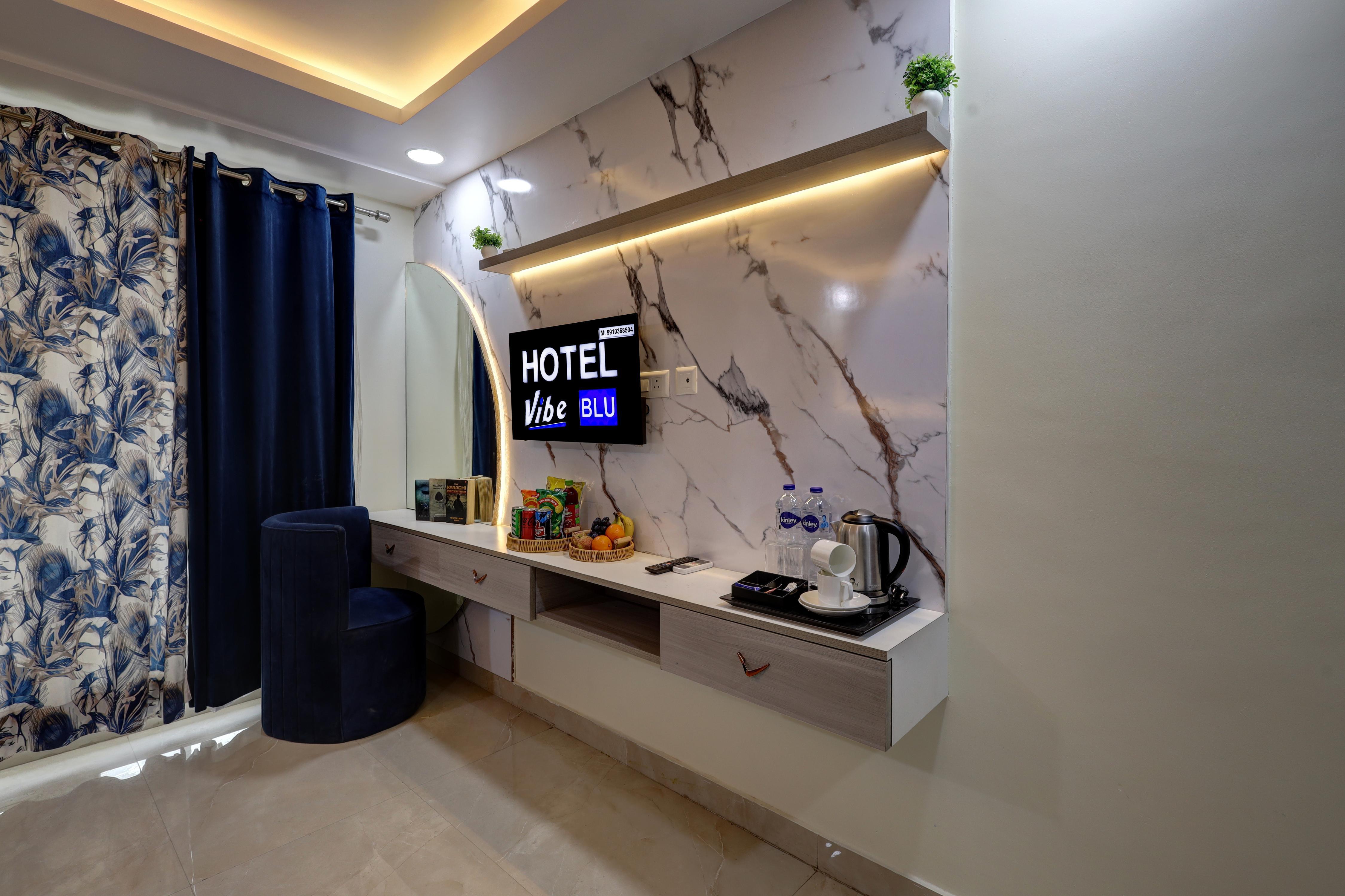 Hotel Vibe BLU & Banquet Advant Expressway - Tap to explore photos