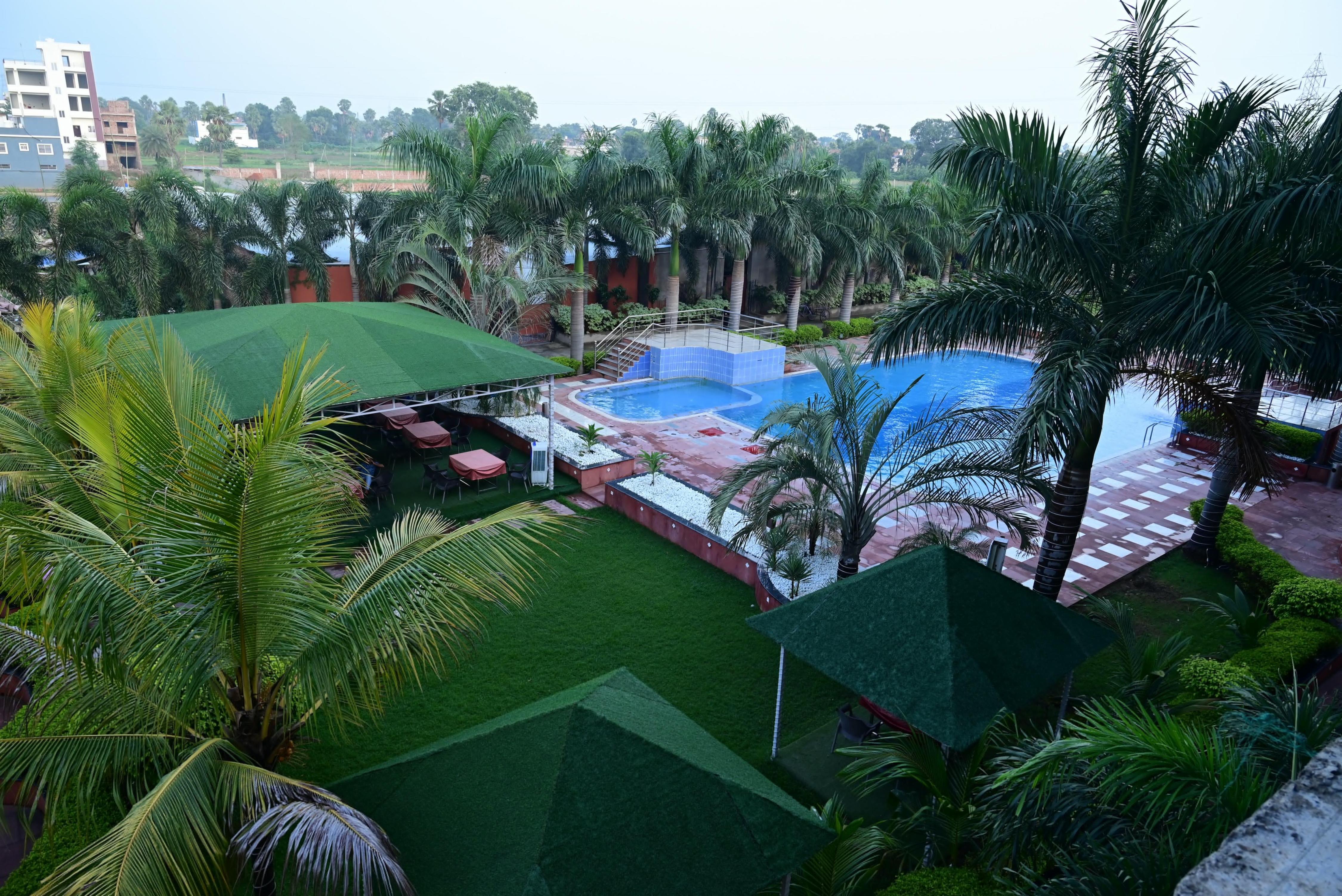 Sukhdeo Clark Inn